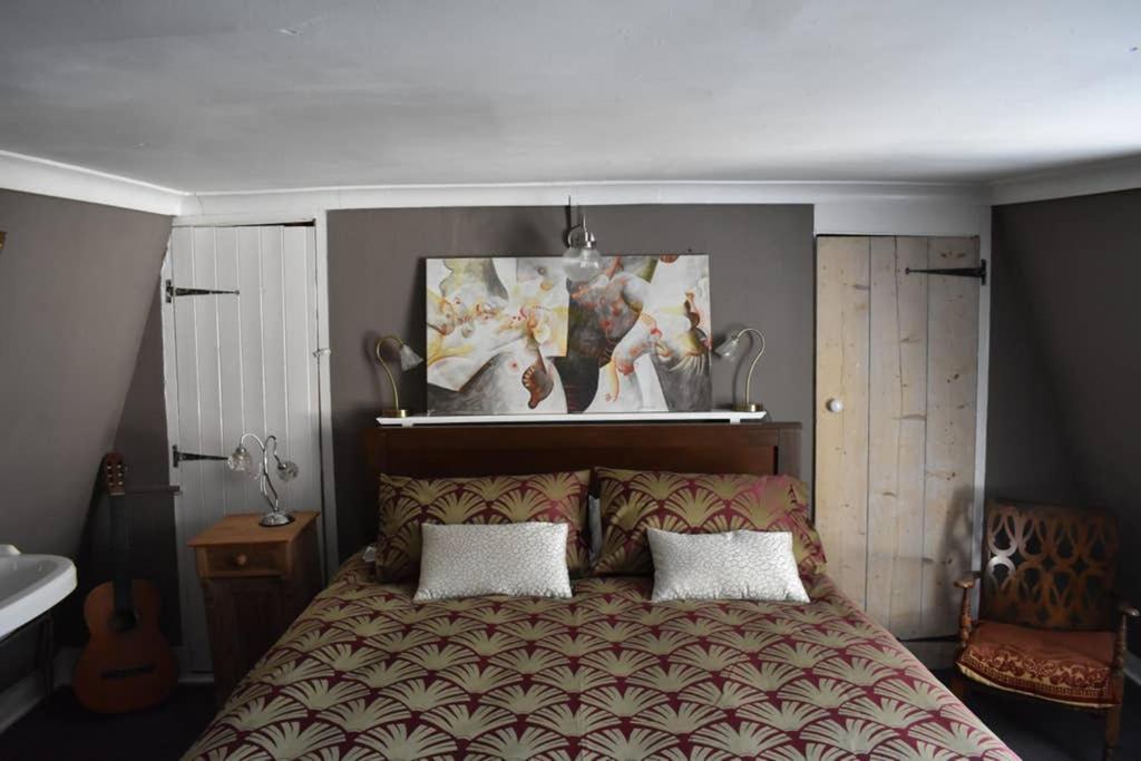 Stunning 18th Century 5 Bed House Old-town Holiday home *