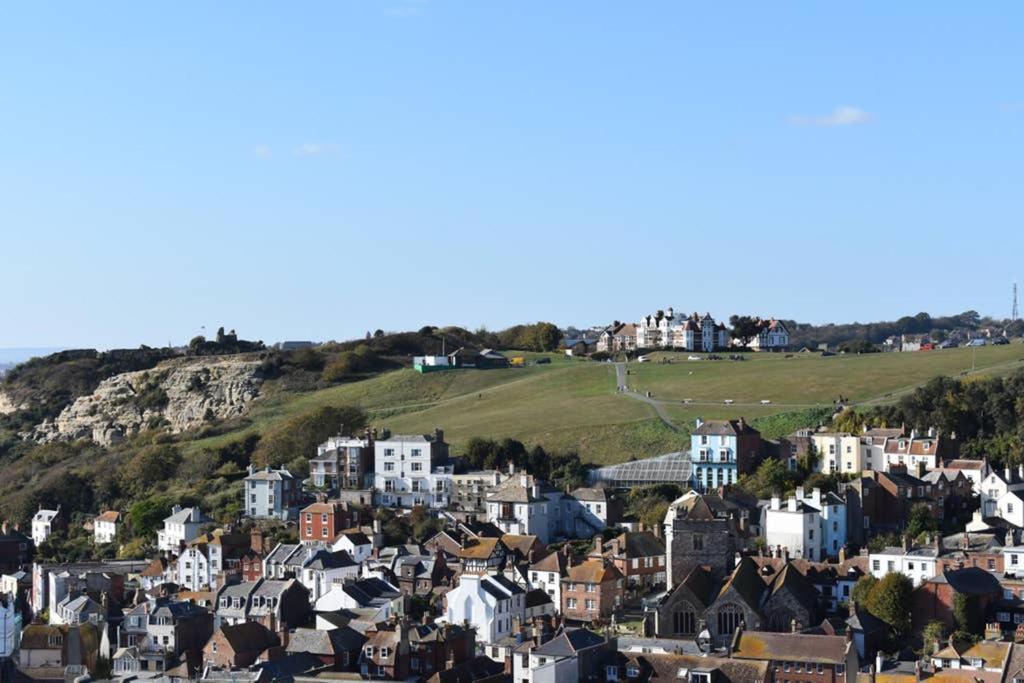 Stunning 18th Century 5 Bed House Old-town Hastings