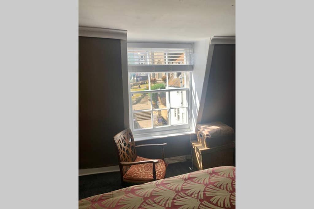 Stunning 18th Century 5 Bed House Old-town Hastings